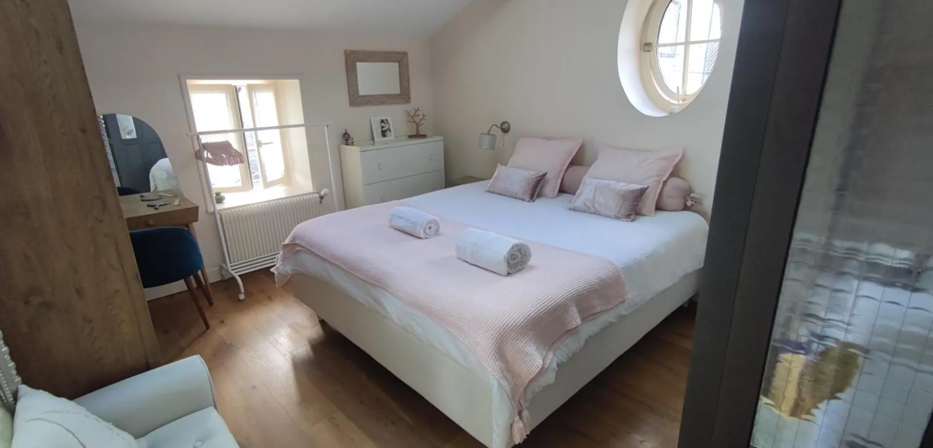 홈스테이 Chambre Spacieuse Avec Sdb Privative Dans Notre Maison De Charme Soucieu-en-Jarrest